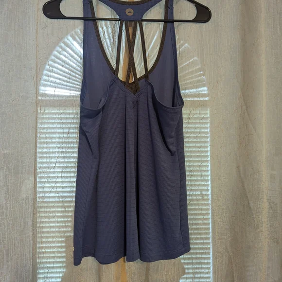 18. Old Navy Women's Tank Tops - Black, Blue, Gray - Picture 12 of 13